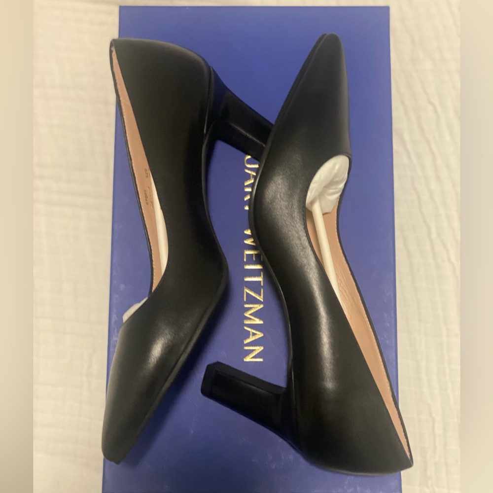 Stuart Weitzman Adria Pointed Toe Black Leather Pump NWT Sz 36 / 5.5